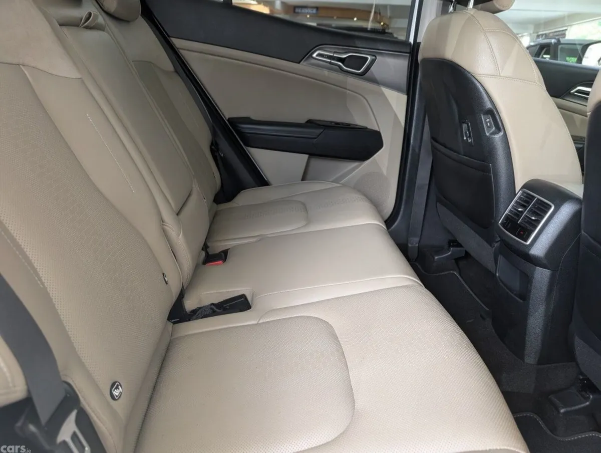 Kia Sportage SUV, Diesel, 2022, White