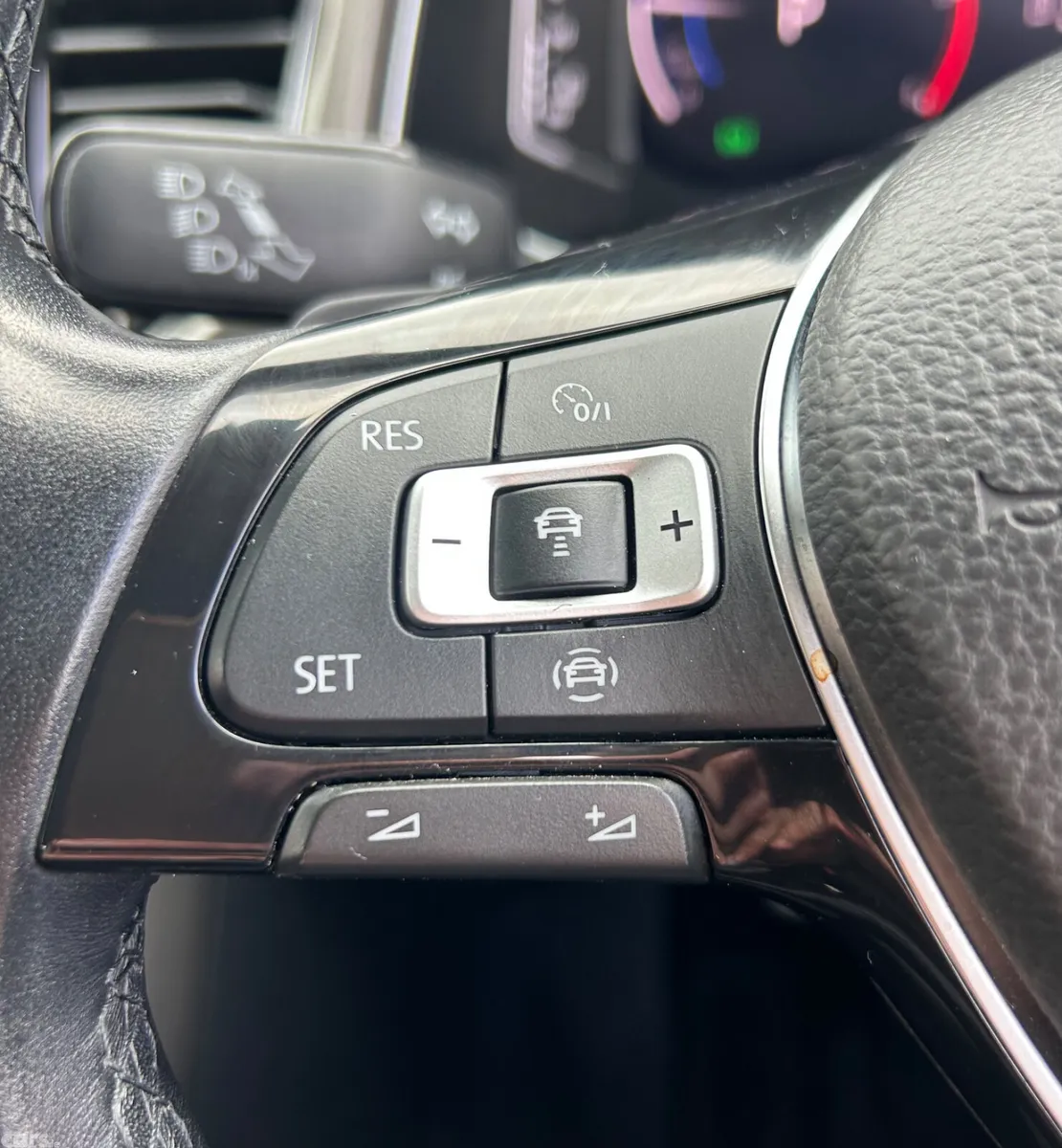 Volkswagen T-Roc SUV, Diesel, 2021, Blue