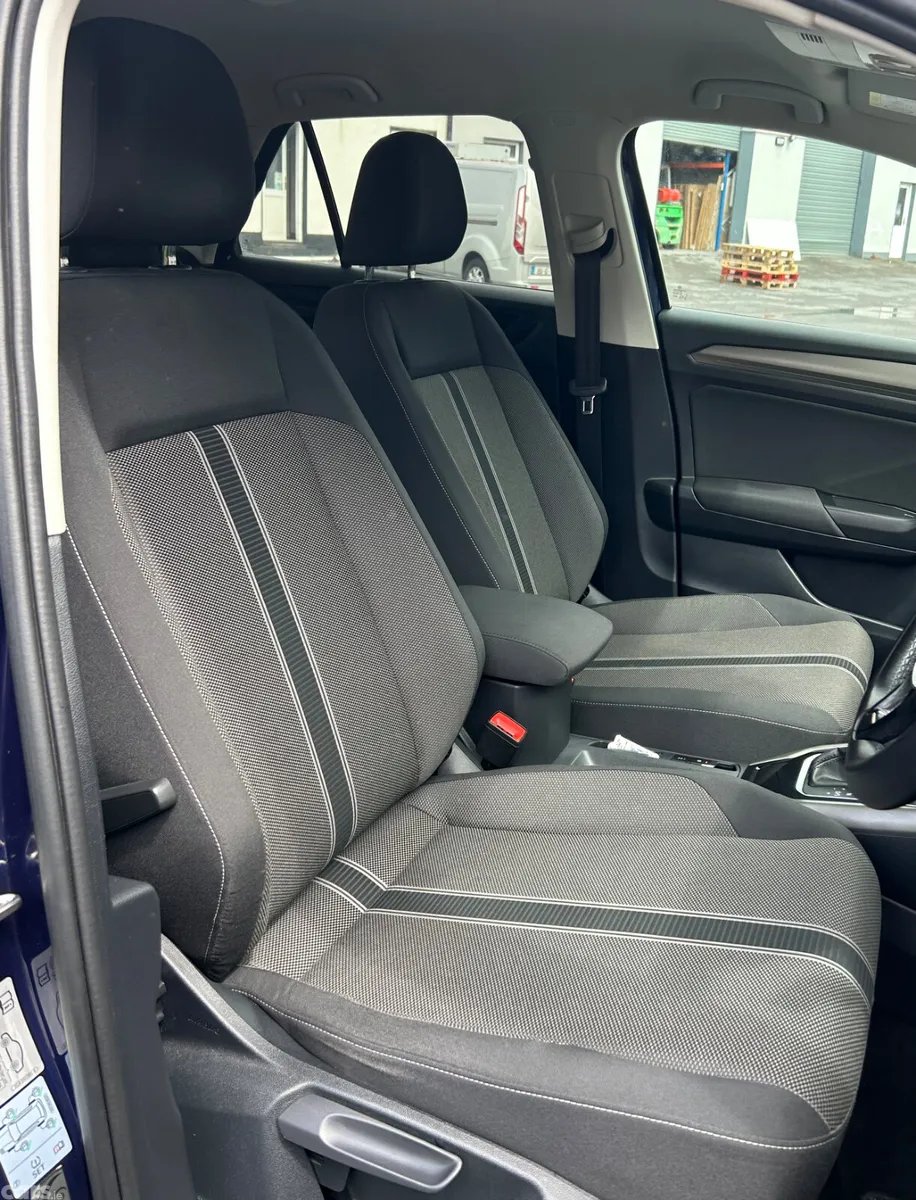 Volkswagen T-Roc SUV, Diesel, 2021, Blue