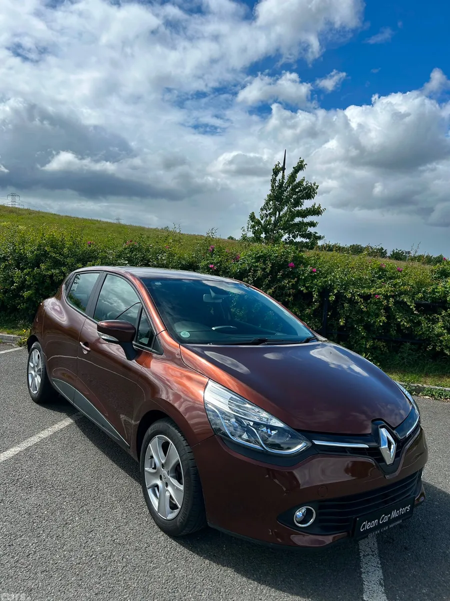 Renault Clio Hatchback, Petrol, 2015, Brown