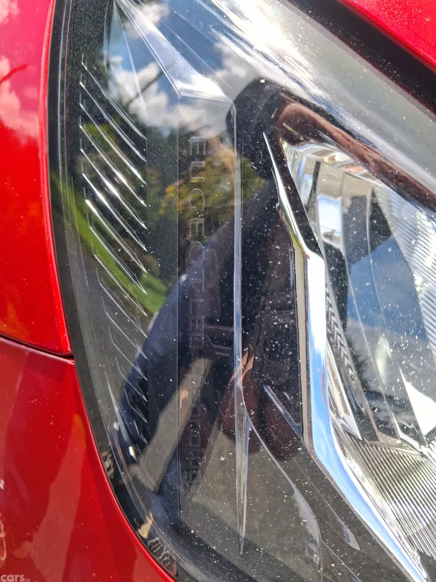 Peugeot 208 Hatchback, Petrol, 2021, Red