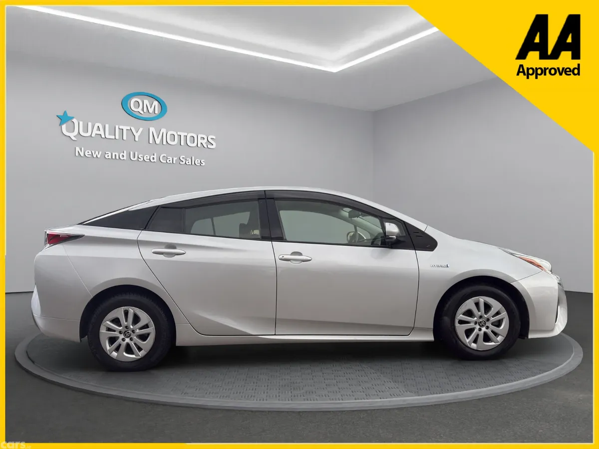 Toyota Prius Hatchback, Petrol Hybrid, 2017, Silver