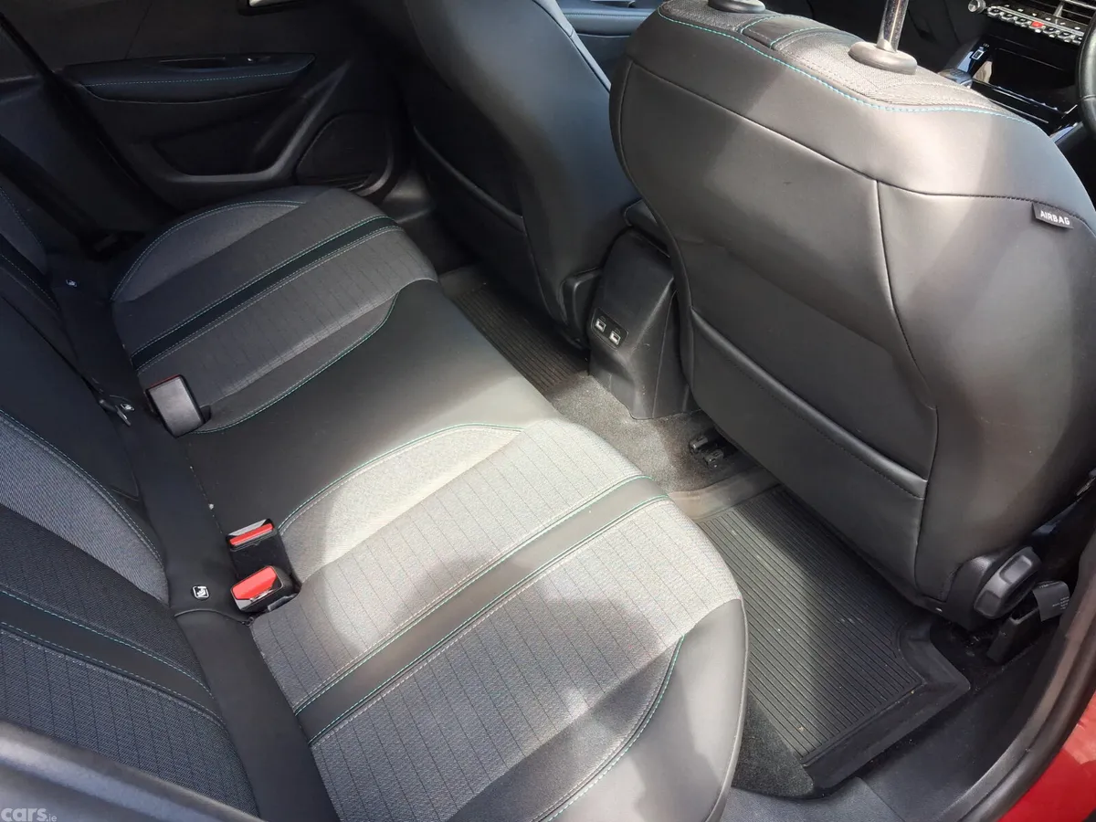 Peugeot 208 Hatchback, Petrol, 2021, Red