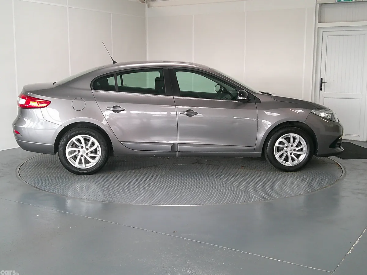 Renault Fluence Saloon, Diesel, 2016, Grey