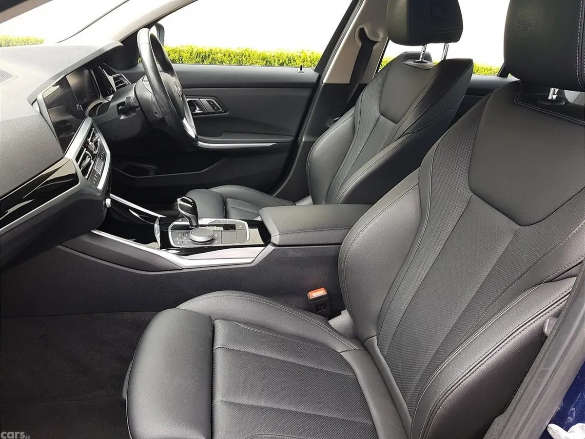 BMW 3-Series Saloon, Diesel, 2022, Blue