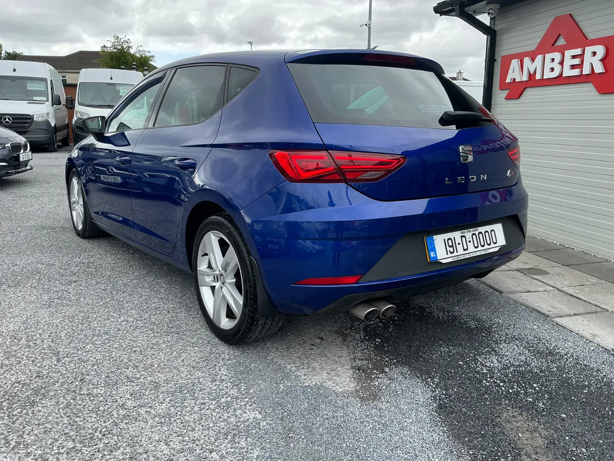 SEAT Leon Hatchback, Diesel, 2019, Blue