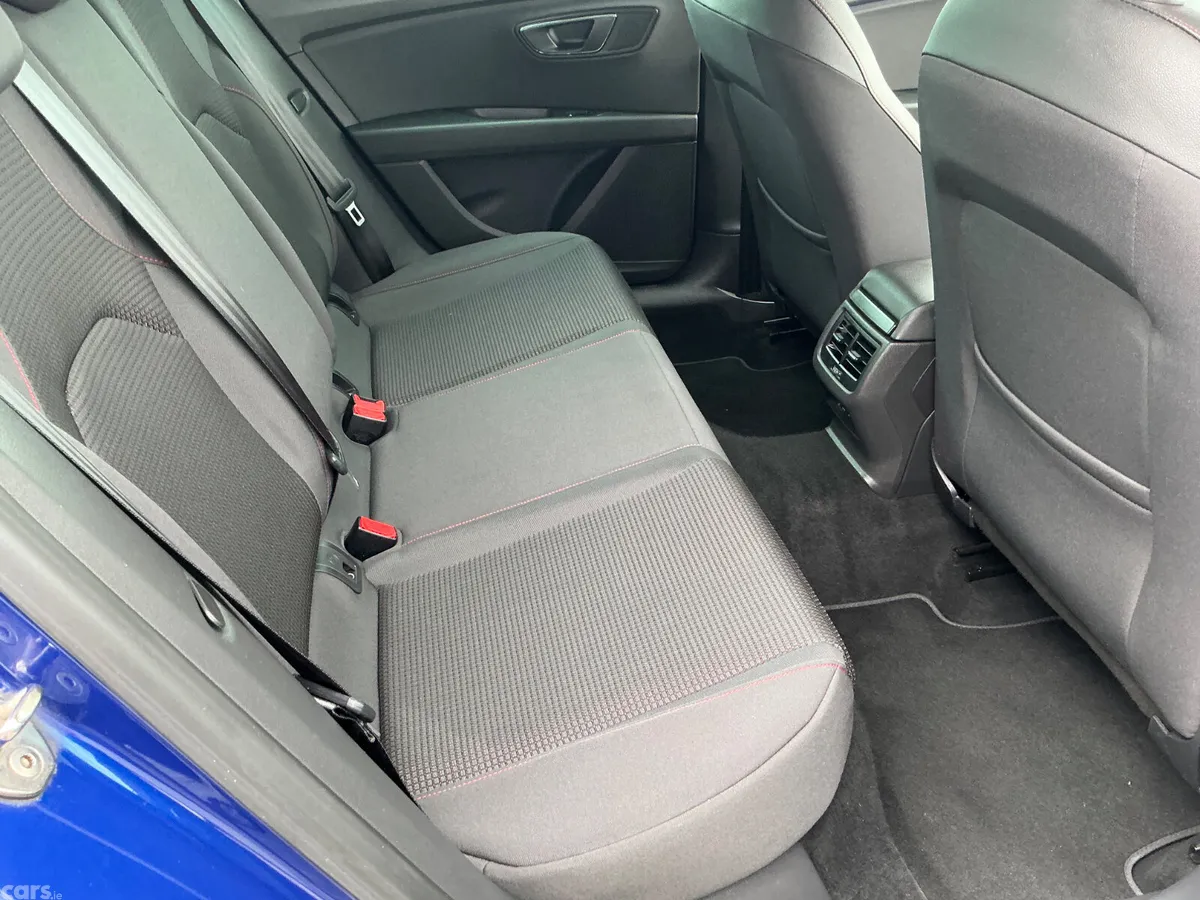 SEAT Leon Hatchback, Diesel, 2019, Blue