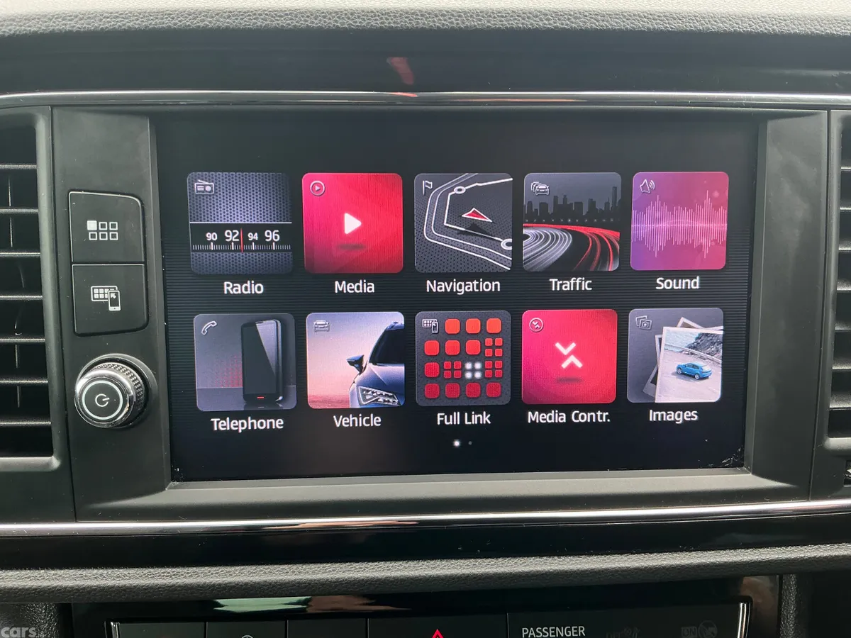 SEAT Leon Hatchback, Diesel, 2019, Blue