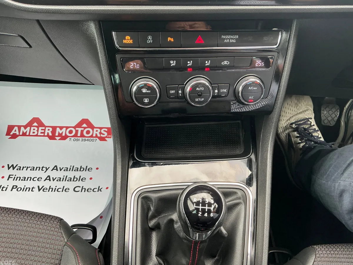 SEAT Leon Hatchback, Diesel, 2019, Blue