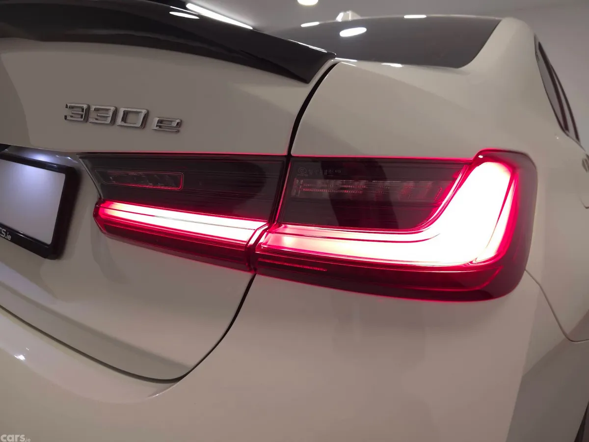BMW 3-Series Saloon, Petrol Hybrid, 2023, White