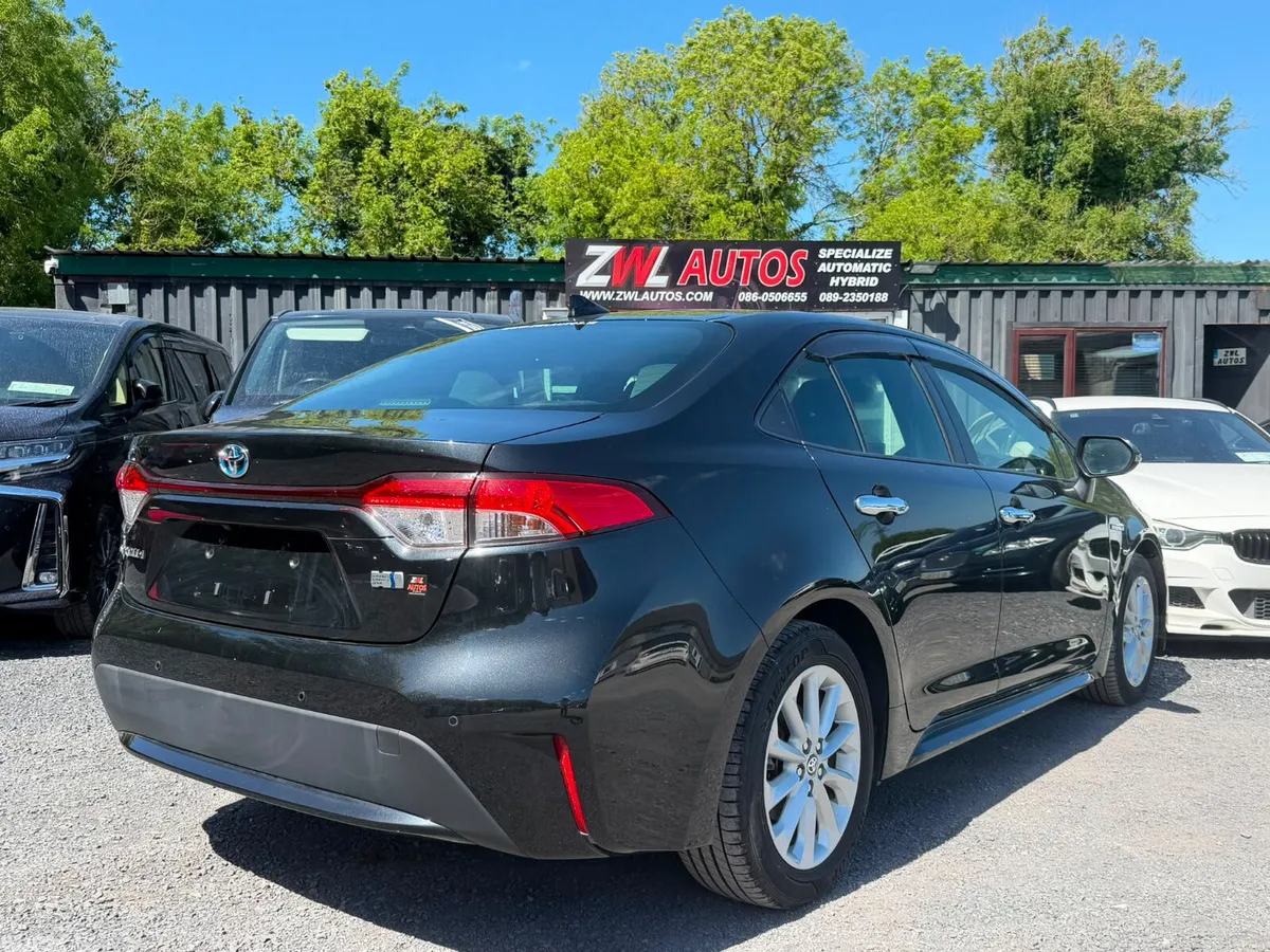 Toyota Corolla Hatchback, Petrol Hybrid, 2020, Black