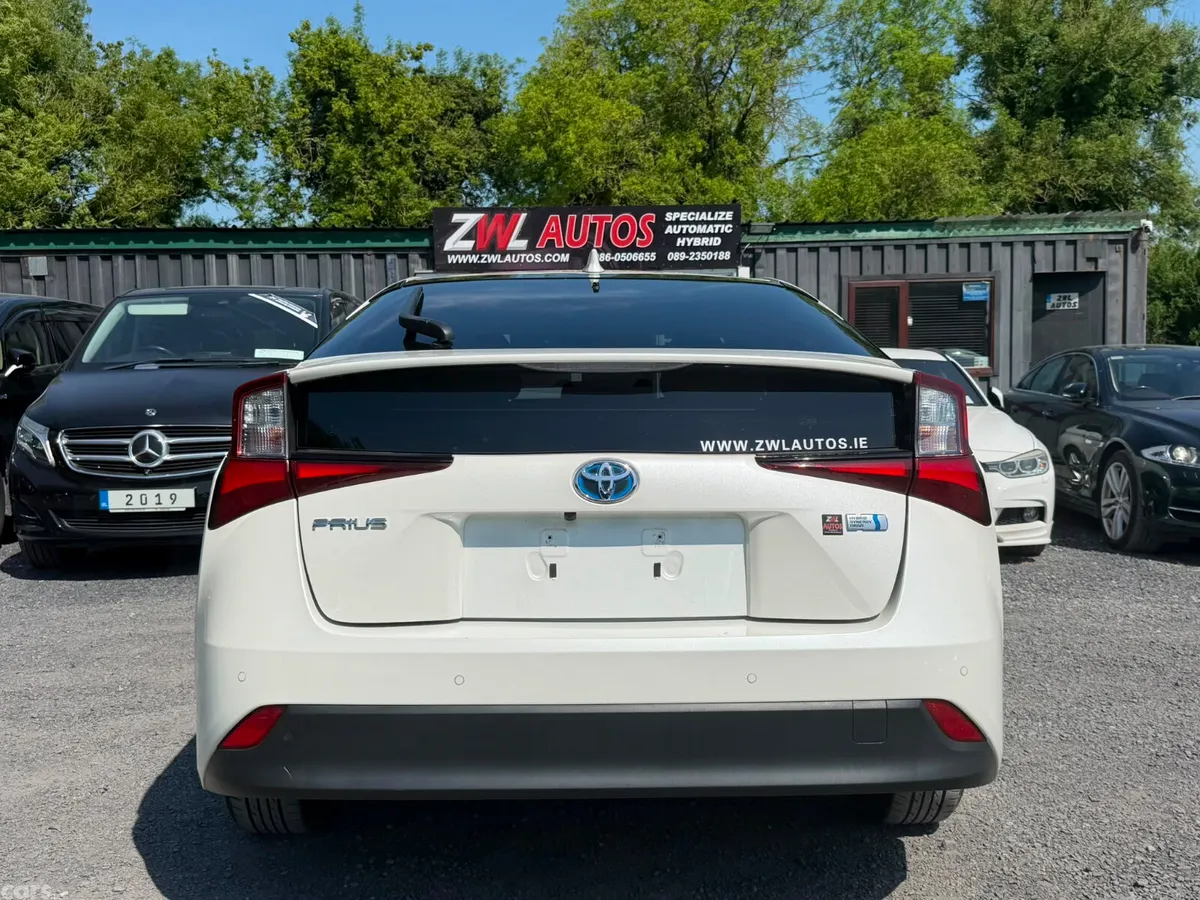 Toyota Prius Hatchback, Petrol Hybrid, 2022, White