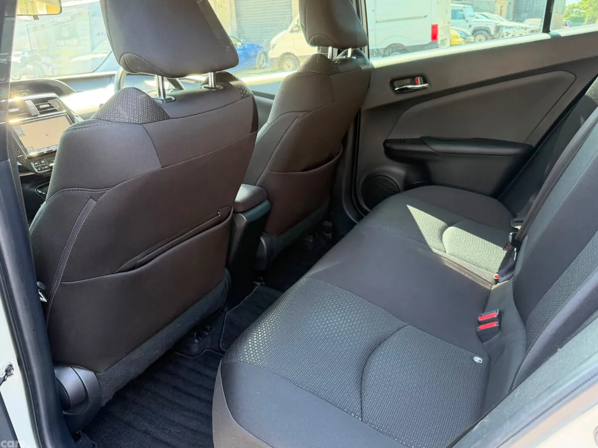 Toyota Prius Hatchback, Petrol Hybrid, 2022, White