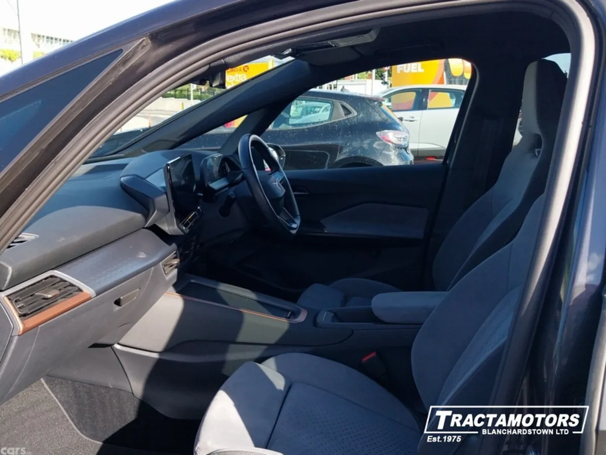 Cupra Born Estate, Electric, 2023, Grey