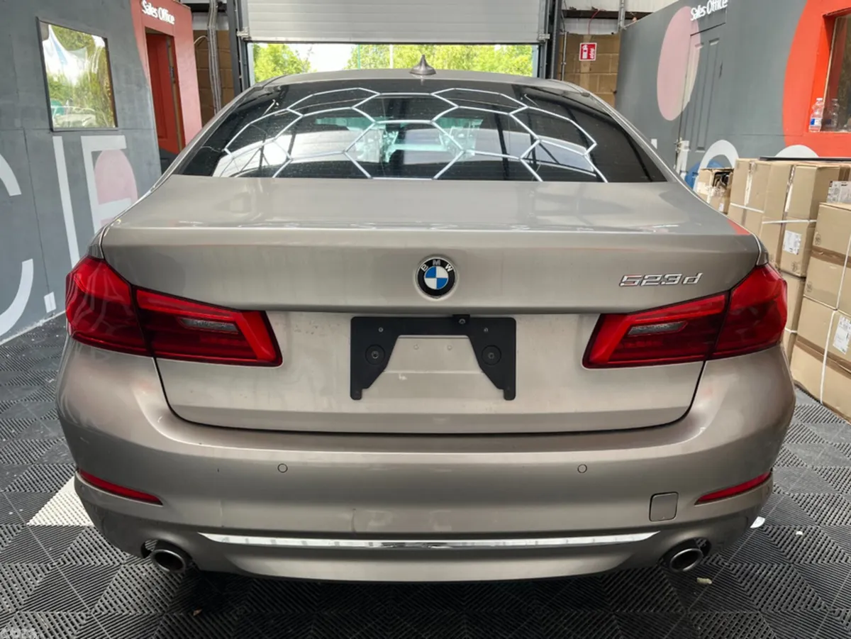 BMW 5-Series Saloon, Diesel, 2018, Gold