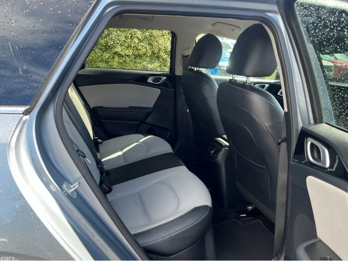 Kia Ceed Estate, Petrol Plug-in Hybrid, 2021, Grey