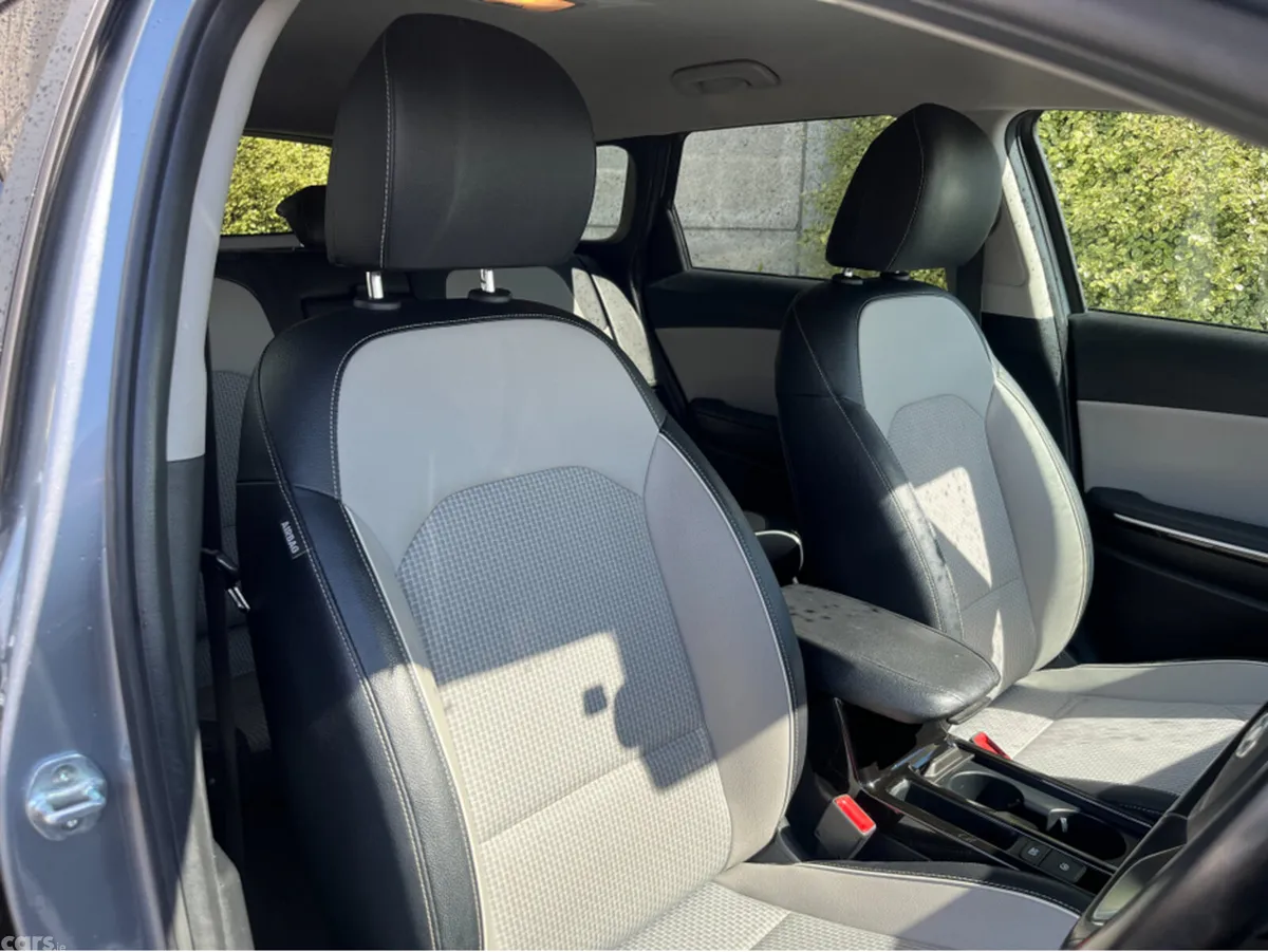Kia Ceed Estate, Petrol Plug-in Hybrid, 2021, Grey