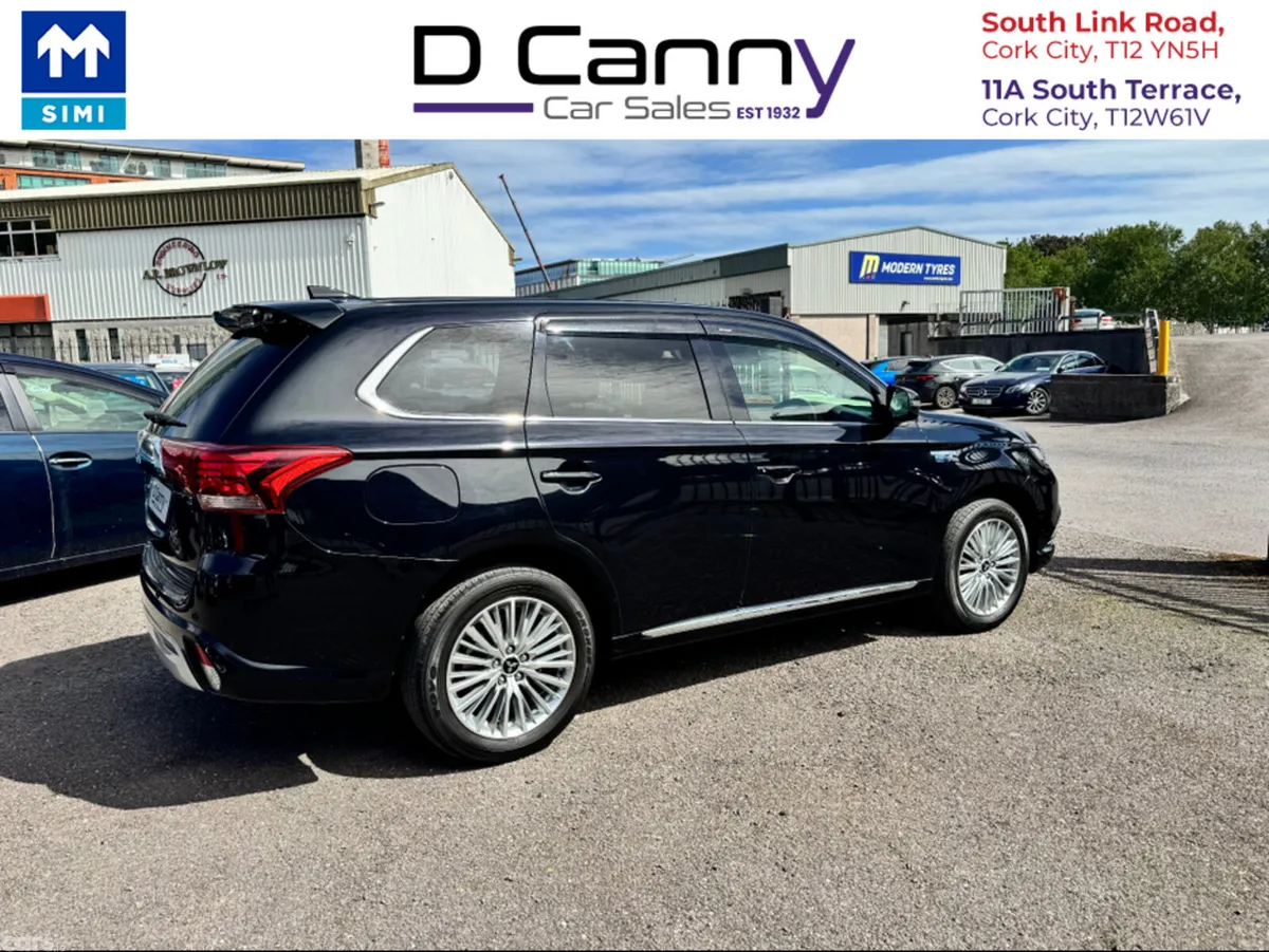 Mitsubishi Outlander SUV, Petrol Plug-in Hybrid, 2018, Black