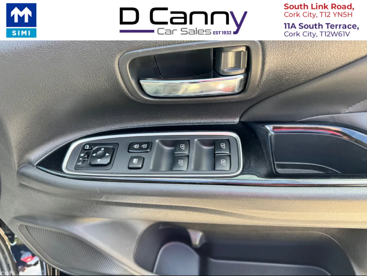 Mitsubishi Outlander SUV, Petrol Plug-in Hybrid, 2018, Black