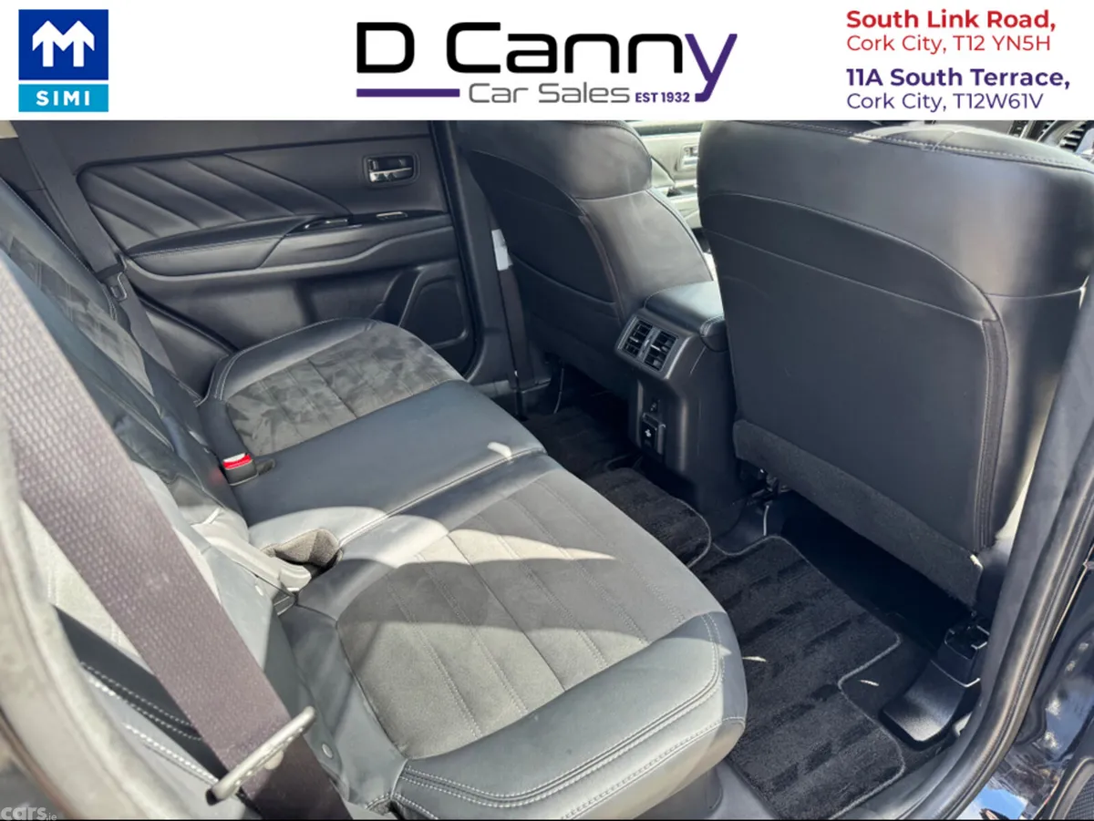 Mitsubishi Outlander SUV, Petrol Plug-in Hybrid, 2018, Black