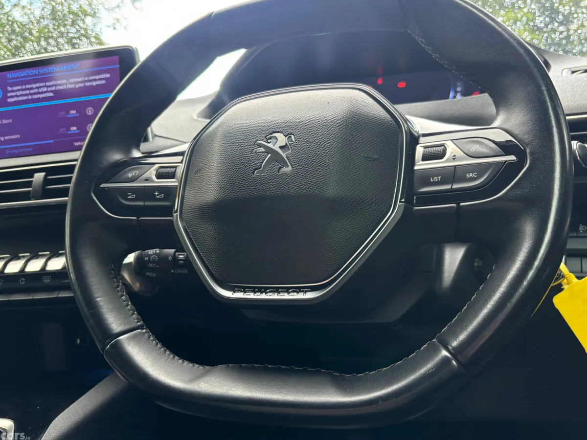 Peugeot 5008 MPV, Diesel, 2020, Grey