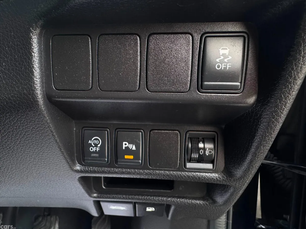Nissan X-Trail SUV, Diesel, 2014, Black