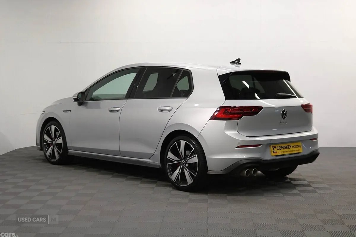 Volkswagen Golf Hatchback, Diesel, 2023, Silver