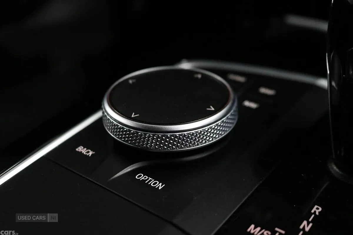 BMW 1-Series Hatchback, Diesel, 2023, White