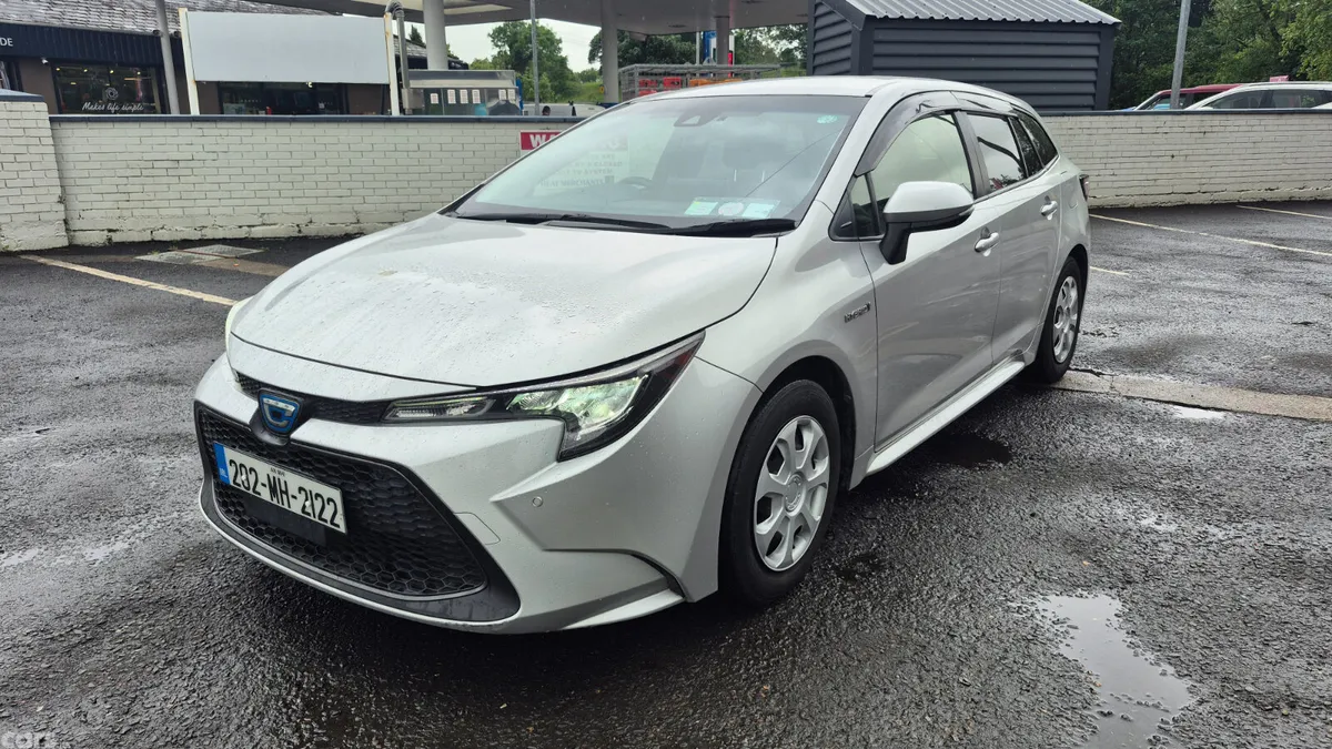 Toyota Corolla Estate, Petrol Hybrid, 2020, Silver