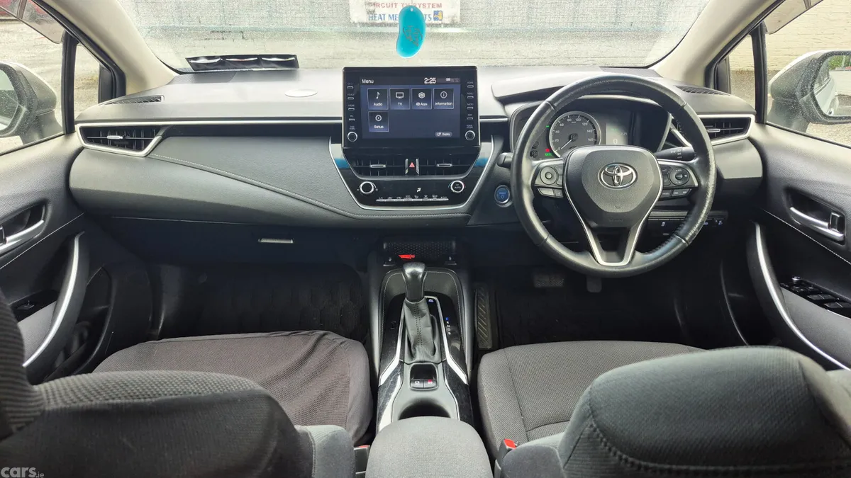 Toyota Corolla Estate, Petrol Hybrid, 2020, Silver