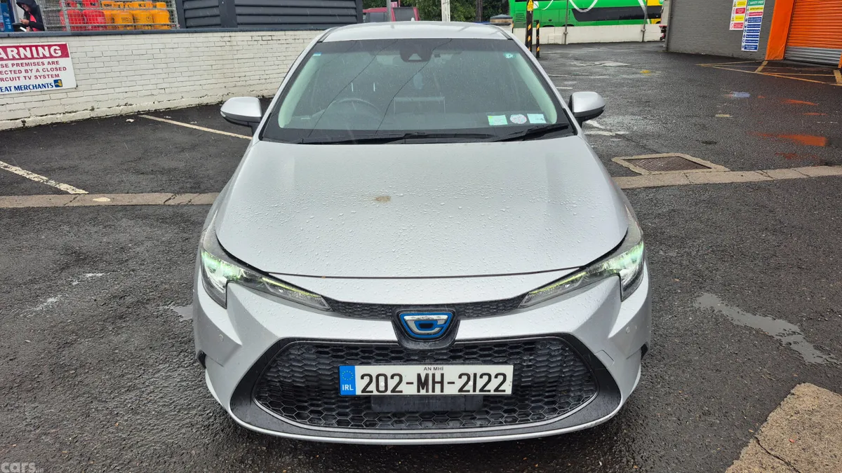 Toyota Corolla Estate, Petrol Hybrid, 2020, Silver