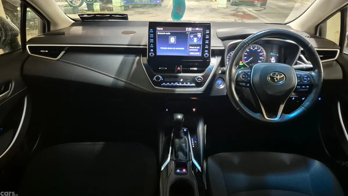 Toyota Corolla Estate, Petrol Hybrid, 2020, Silver