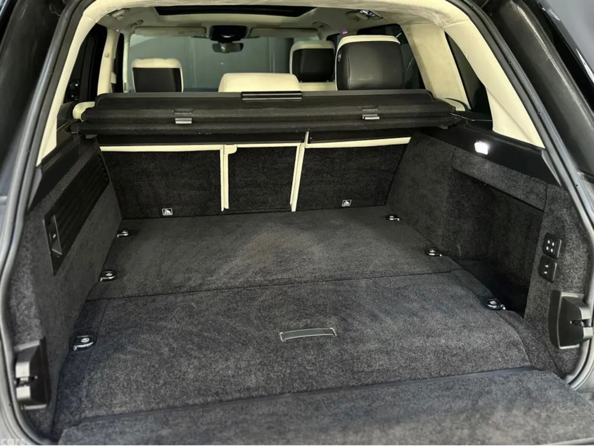 Land Rover Range Rover SUV, Petrol Hybrid, 2020, Black