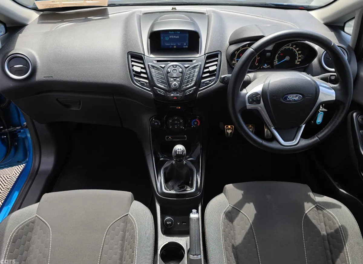 Ford Fiesta Hatchback, Petrol, 2016, Blue