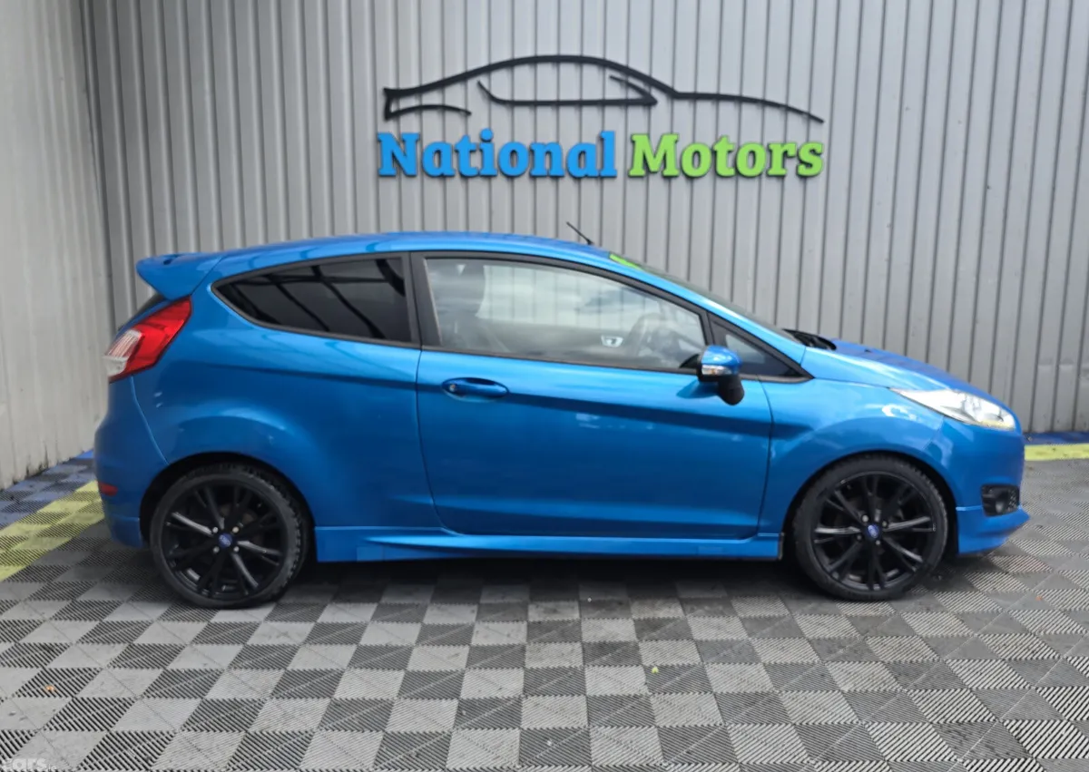 Ford Fiesta Hatchback, Petrol, 2016, Blue