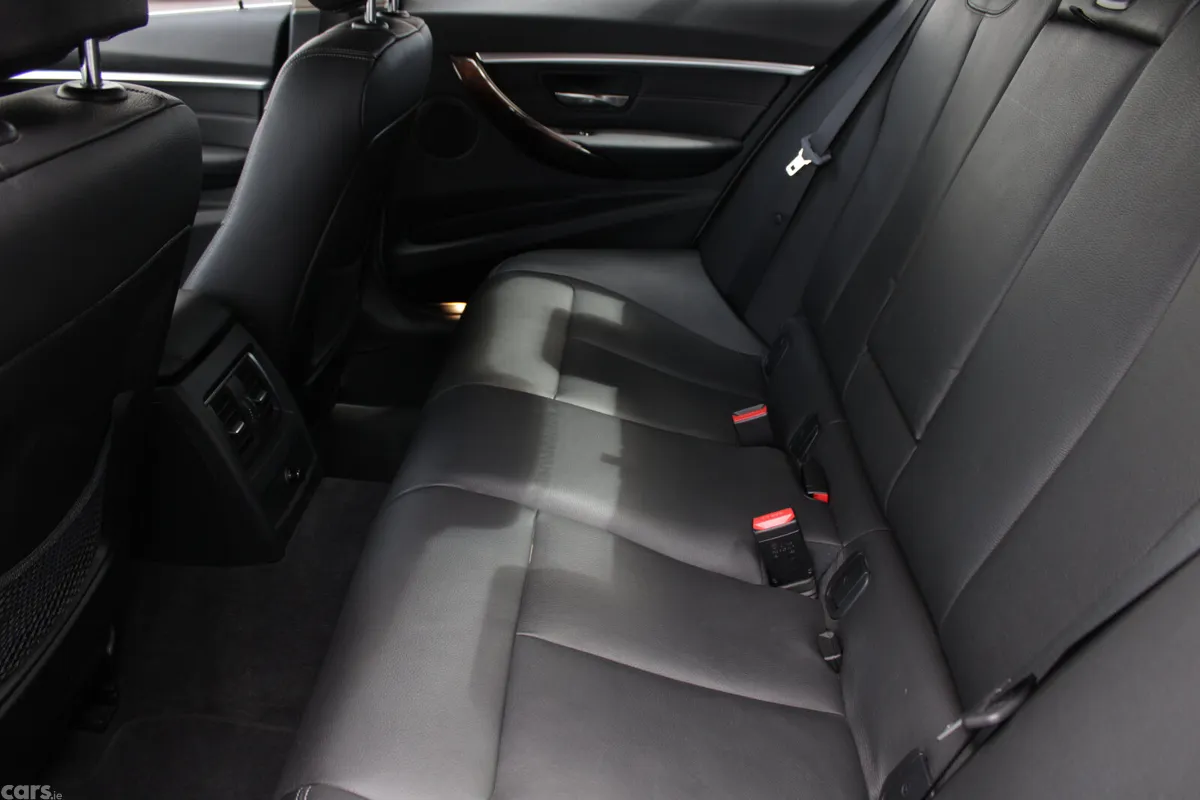 BMW 3-Series Saloon, Petrol Plug-in Hybrid, 2017, Grey