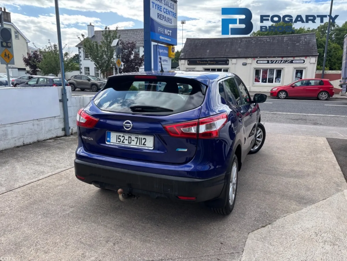 Nissan Qashqai Hatchback, Diesel, 2015, Blue