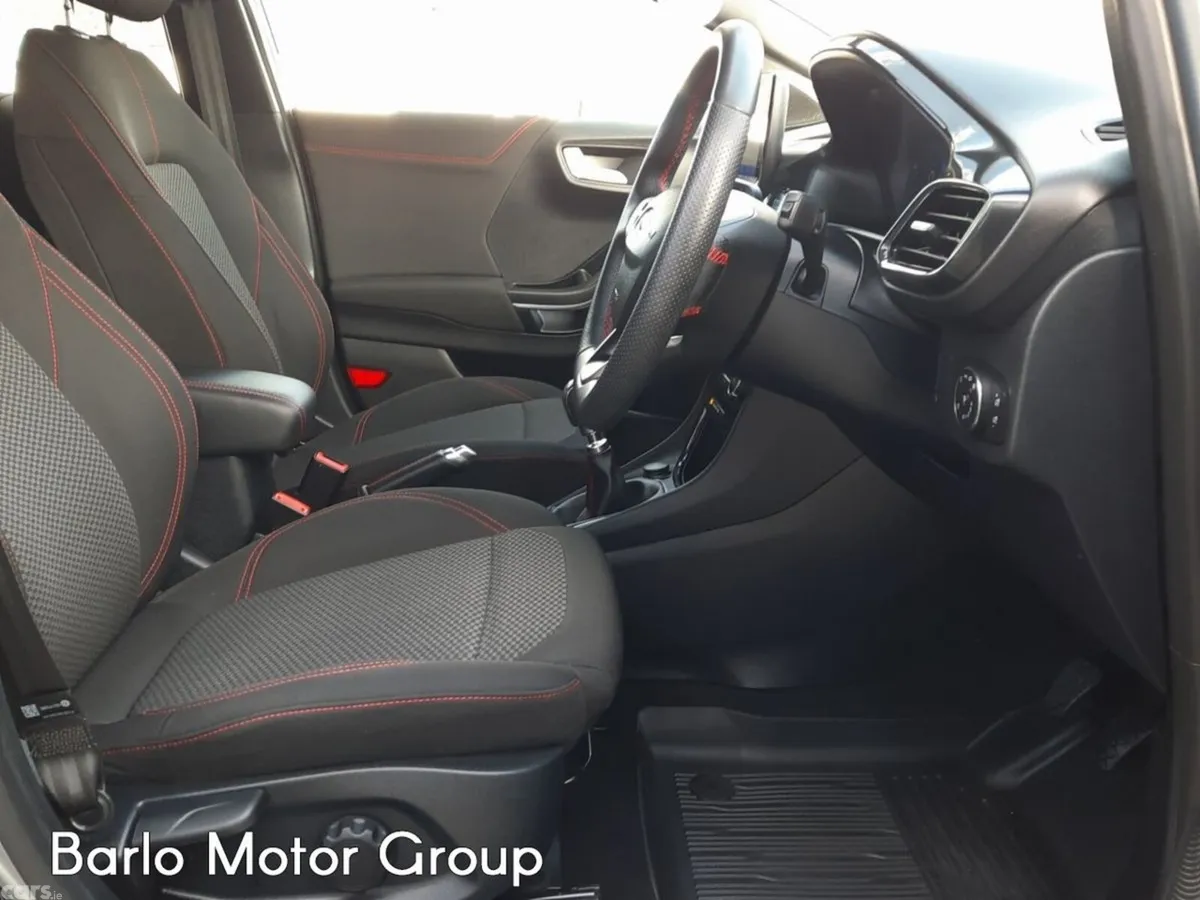Ford Puma MPV, Petrol, 2024, Silver