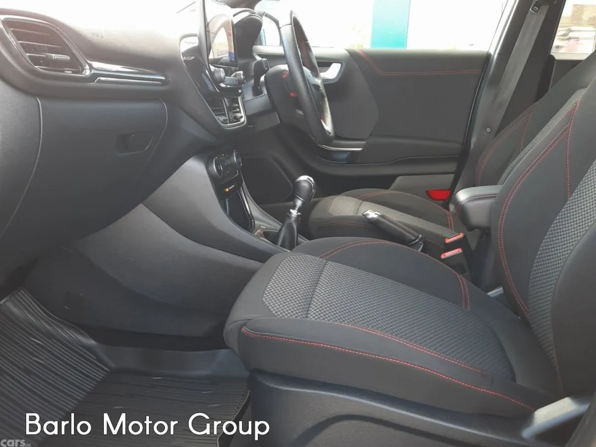 Ford Puma MPV, Petrol, 2024, Silver