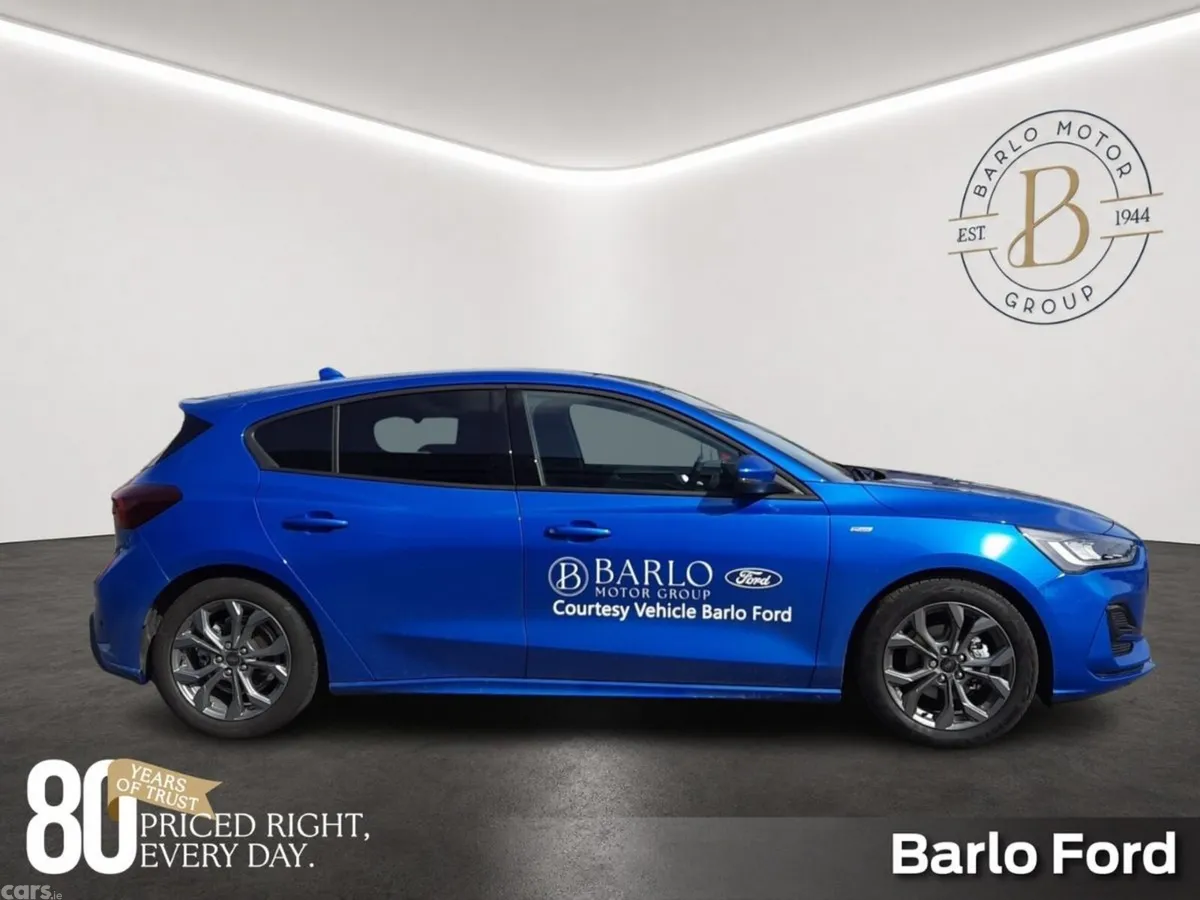 Ford Focus Hatchback, Petrol, 2025, Blue