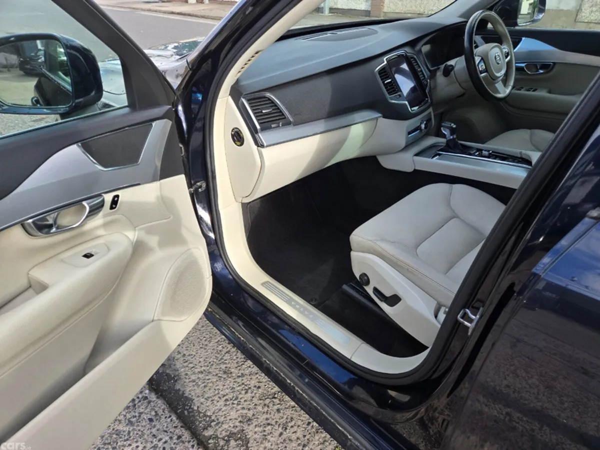 Volvo XC90 SUV, Diesel, 2017, Blue