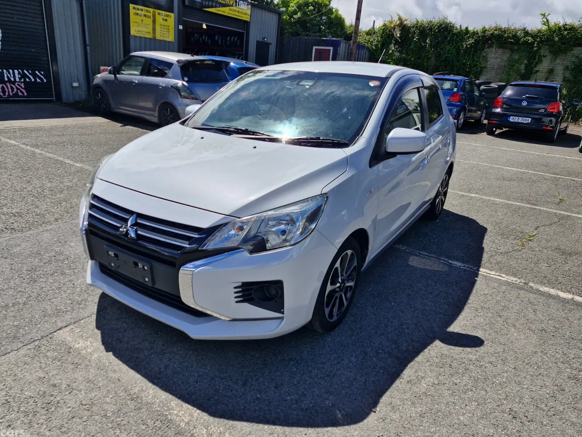 Mitsubishi Mirage Hatchback, Petrol, 2020, White