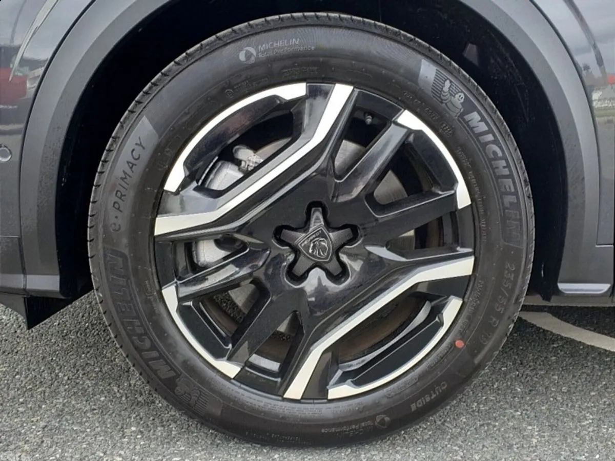 Peugeot 3008 SUV, Electric, 2026, Grey