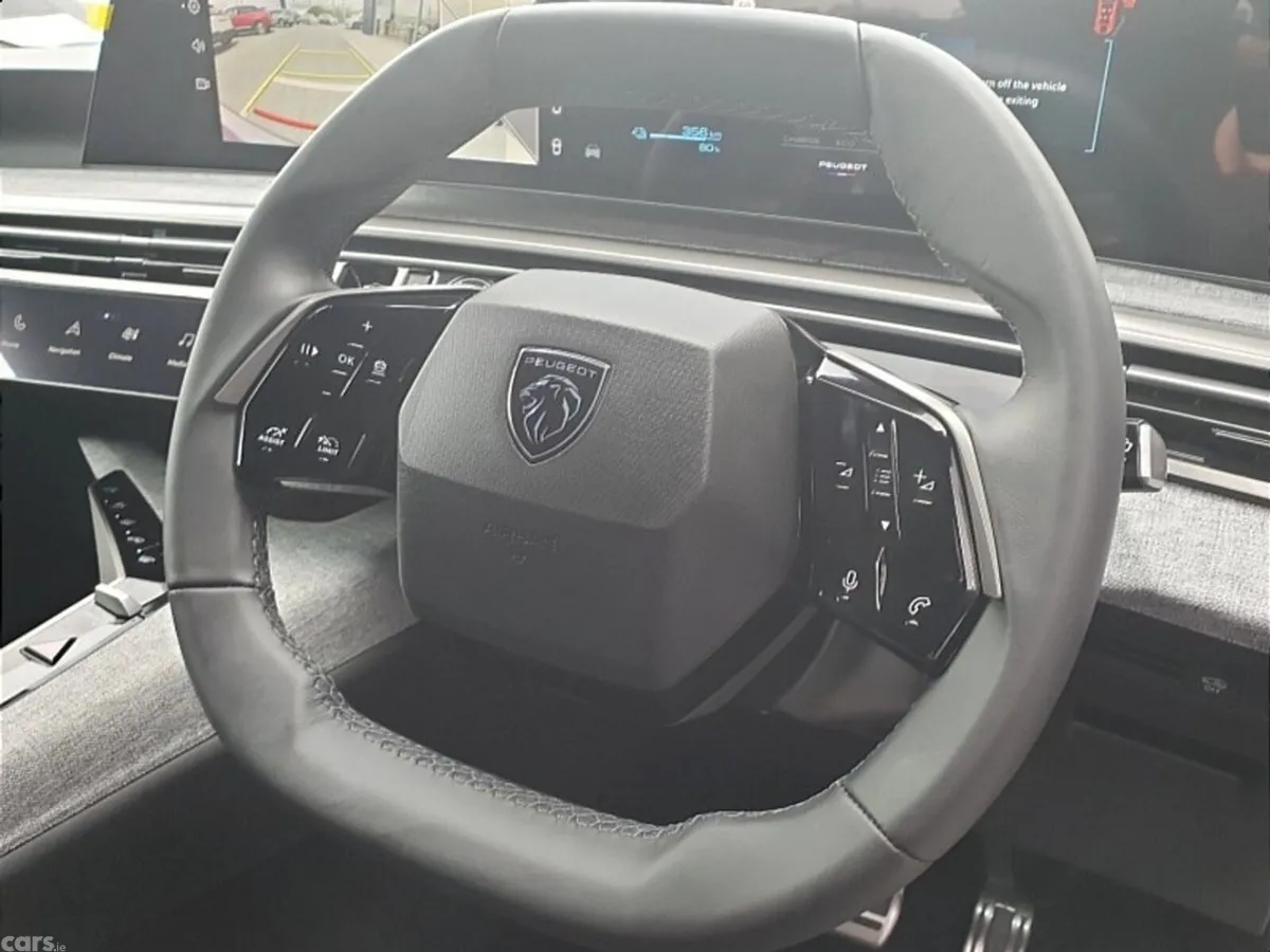 Peugeot 3008 SUV, Electric, 2026, Grey
