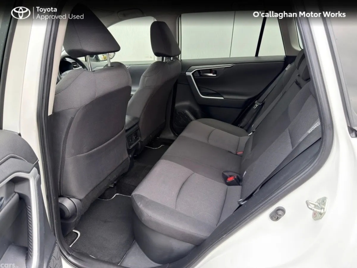 Toyota RAV4 SUV, Petrol Hybrid, 2024, White