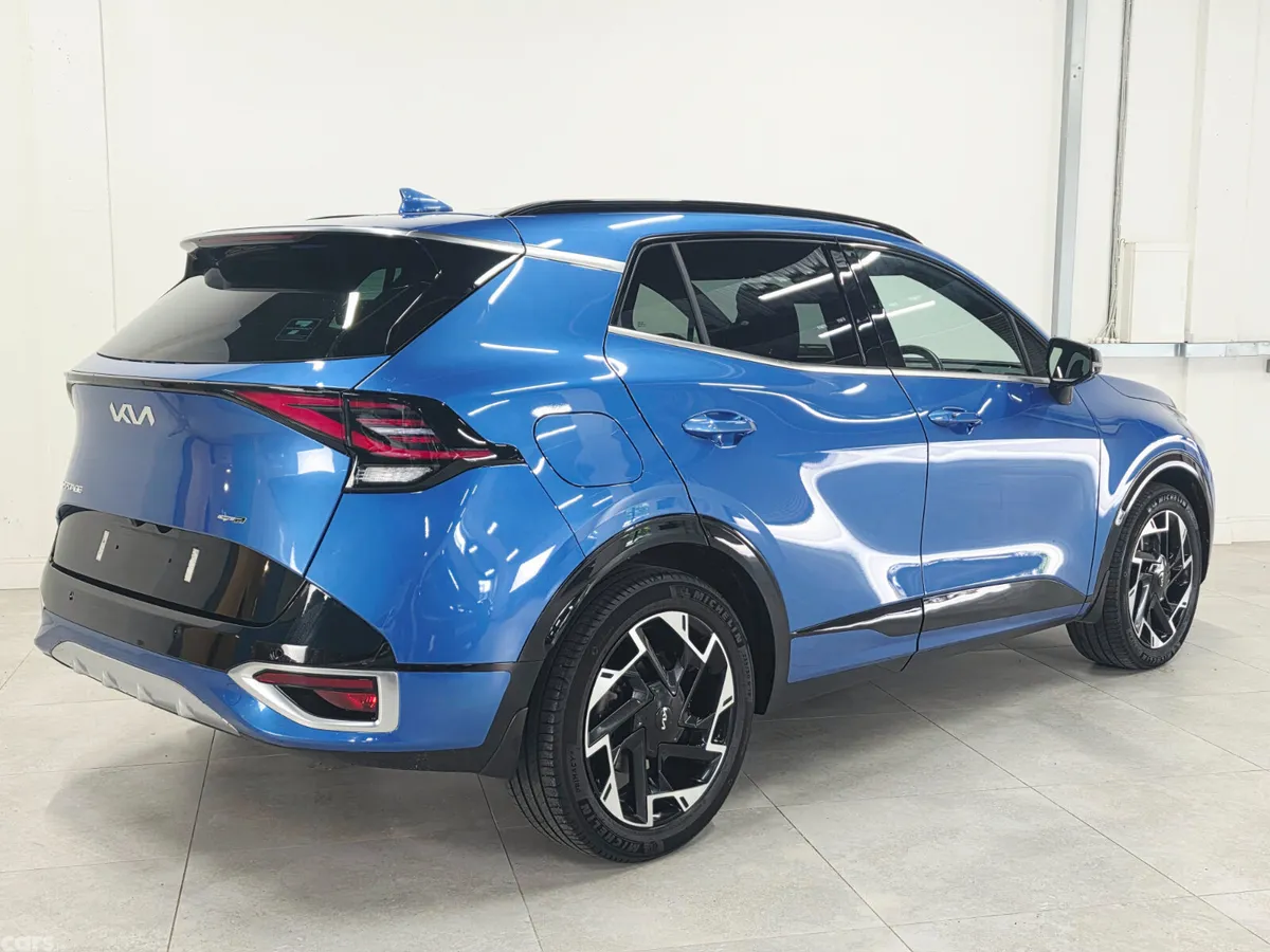 Kia Sportage SUV, Petrol Plug-in Hybrid, 2025, Blue