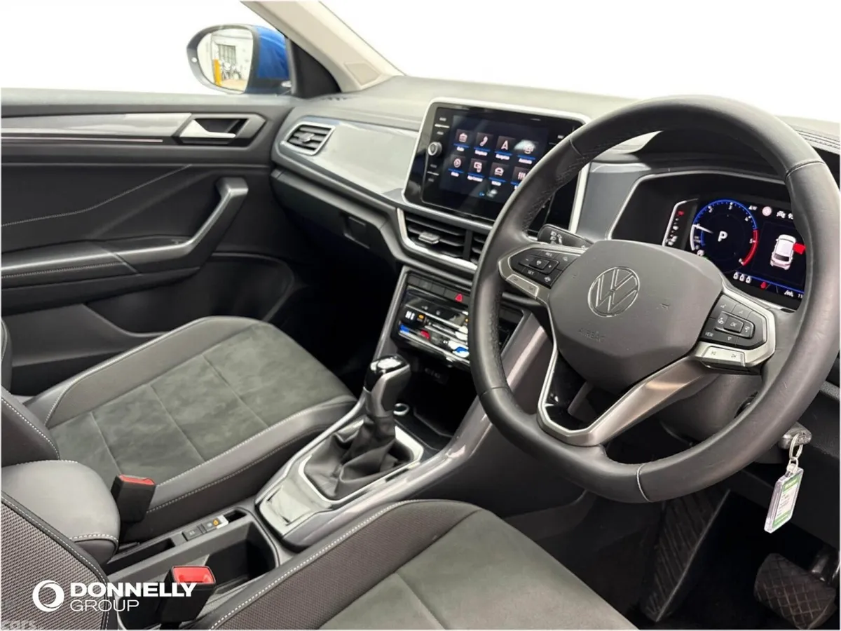 Volkswagen T-Roc Hatchback, Diesel, 2025, Blue