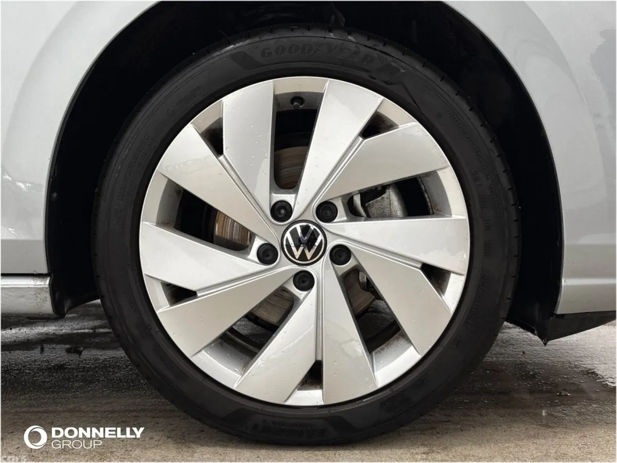 Volkswagen Golf Hatchback, Petrol, 2025, Silver