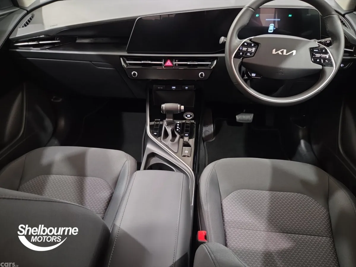 Kia Niro Estate, Petrol Hybrid, 2025, Red