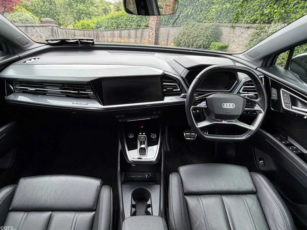 Audi Q4 e-tron Estate, Electric, 2024, Grey